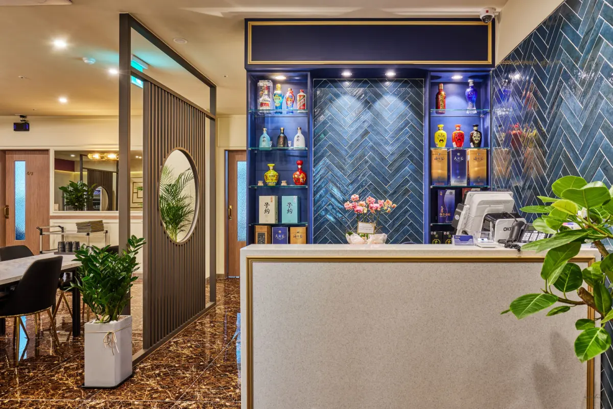 CHINESE RESTAURANT - 3